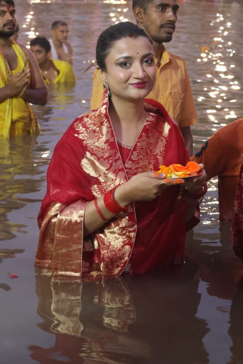 Deepak Prakash Wife 4