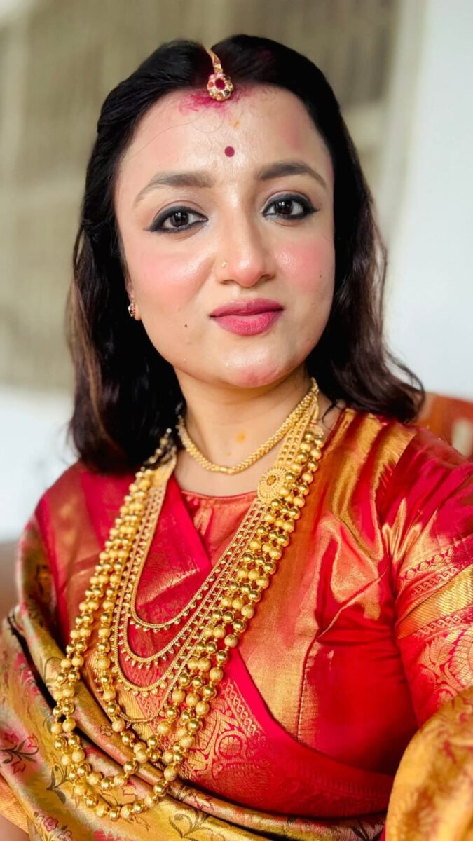 Deepak Prakash Wife 8