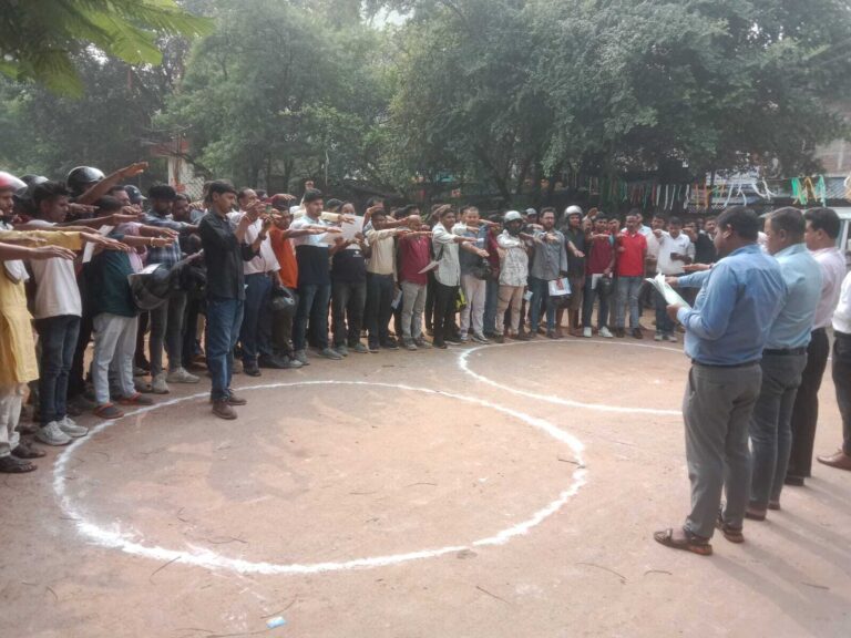 Deoghar News : सड़क पर सावधानी ही जीवन की गारंटी : डीटीओ