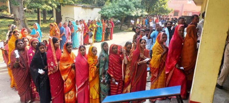 मतदान में महिलाओं ने पुरुषों को छोड़ा पीछे, रिकॉर्ड 64.01 प्रतिशत वोटिंग कर बनी किंगमेकर