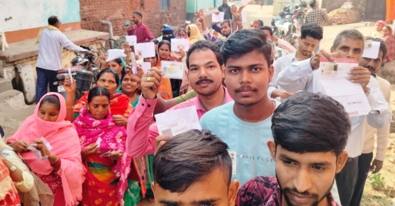 दाउदनगर में चर्चाओं से गुलजार रहे चौक- चौराहे, परिणाम पर लगी नजर  कड़ी रहेगी सुरक्षा व्यवस्था