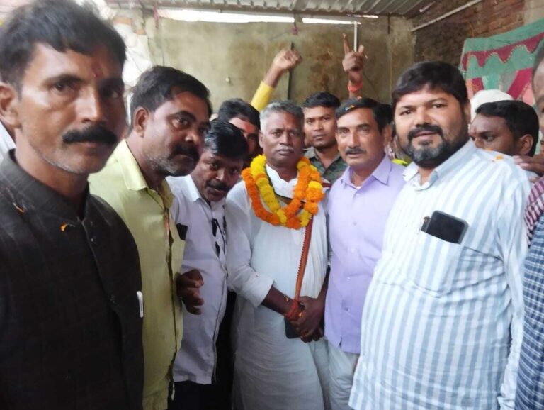 अलीगंज में नवनिर्वाचित विधायक प्रफुल्ल कुमार मांझी का भव्य स्वागत