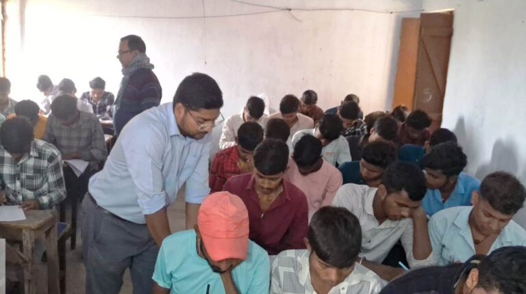 उच्च एवं उच्च माध्यमिक विद्यालयों में शुरू हुई मैट्रिक व इंटर की सेंटअप परीक्षा