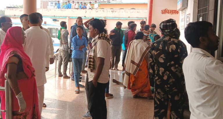 दो भाइयों की बाइकें आपस में टकरायीं, एक की मौत