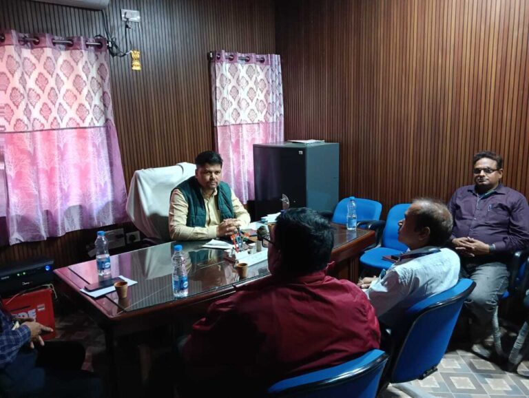 प्रखंड स्तरीय बैंकर्स समिति की बैठक में स्वरोजगार की दिशा में कार्य करने पर दिया गया बल