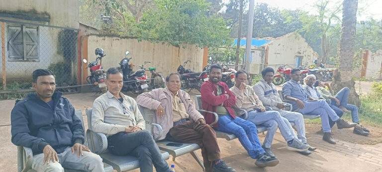 Chaibasa News : बालू चोरी रोकने के लिए लड़ाई लड़ेंगे झारखंड आंदोलनकारी : पूर्व विधायक