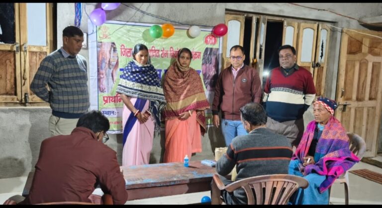 फाइलेरिया की जांच के लिए हरिडीह में रात्रि कैंप कर लिया गया रक्त के नमूने