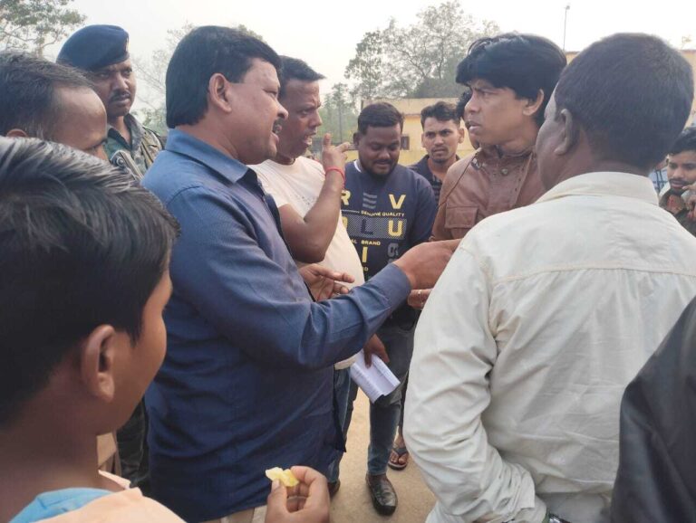 जनता और सरकार के बीच सीधा संवाद है सरकार आपके द्वार कार्यक्रम : अमित महतो