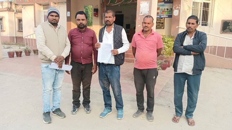पैक्स अध्यक्ष पर की फायरिंग