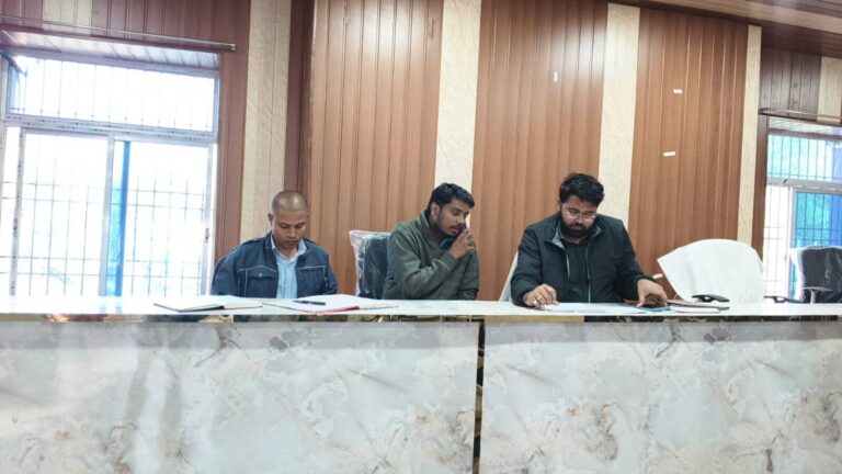 बीडीओ ने स्वच्छता पर्यवेक्षक के साथ की बैठक