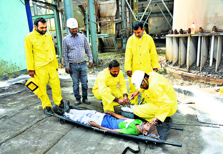 Rourkela News: एसिड रिसाव से बचाव की तैयारियों का लिया जायजा