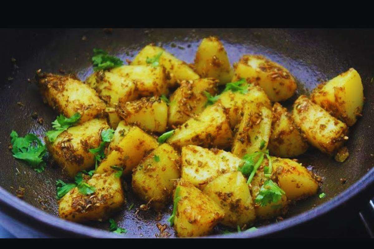Pahadi Aloo Ke Gutke Recipe