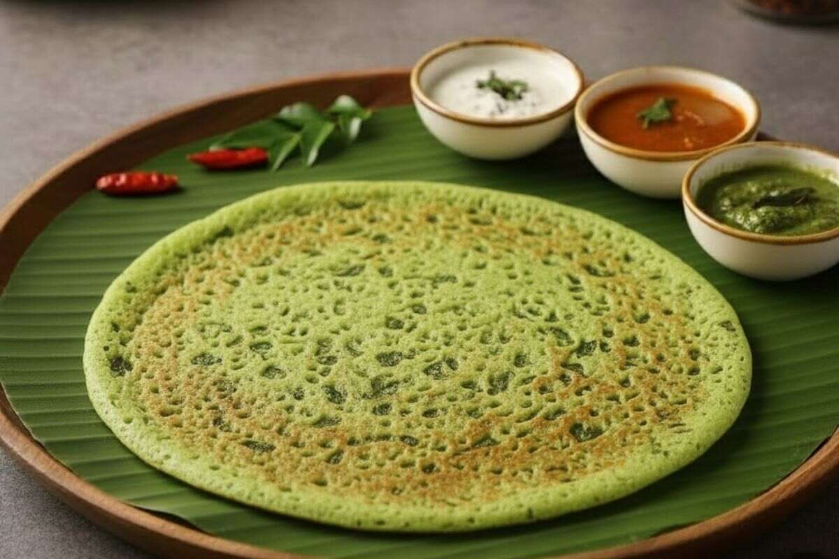 palak rava dosa image