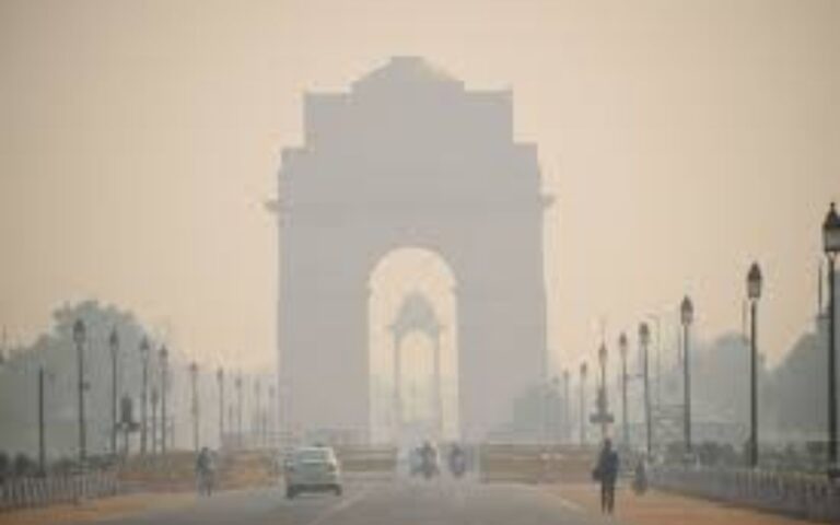 Delhi Air Pollution: जहरीली हुई राजधानी दिल्ली! AQI ने तोड़े सारे रिकॉड