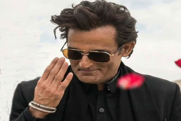 Akshaye Khanna Numerology: इस लकी नंबर ने बदली धुरंधर एक्टर अक्षय खन्ना की किस्मत