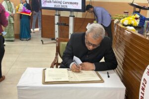 वरिष्ठ पत्रकार आशुतोष चतुर्वेदी ने केंद्रीय सूचना आयुक्त के रूप में शपथ ली, राज कुमार गोयल Cic नियुक्त