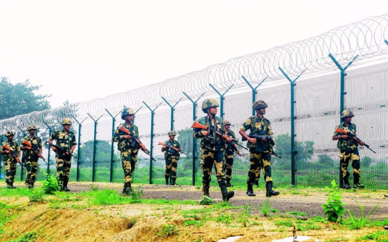 बांग्लादेशी मवेशी तस्करों का दुस्साहस, बीएसएफ कांस्टेबल का किया अपहरण!