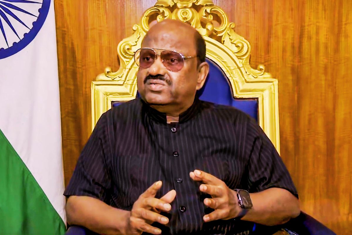 मेस्सी के कार्यक्रम में अराजकता मामले में मुख्य आयोजक को 14 दिन की हिरासत में भेजा, राज्यपाल ने किया स्टेडियम का दौरा 4 Cv Ananda Bose On Lionel Messi Program Chaos Kolkata Salt Lake Stadium West Bengal News