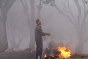 Aaj Ka Mausam : शीतलहर से कांपेंगे इन राज्यों के लोग, 1 जनवरी तक के लिए अलर्ट जारी