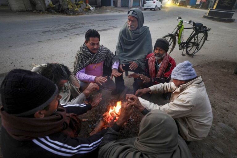 Jharkhand Ka Mausam : झारखंड में शीतलहर से कांपेंगे लोग, जानें 1 जनवरी को कैसा रहेगा मौसम