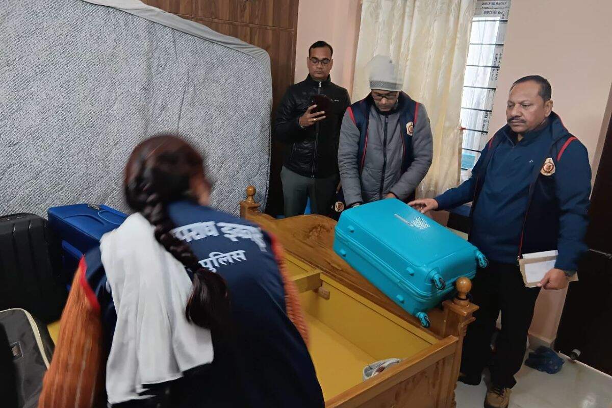 EOU Raid In Bihar Patliputra Central Co-operative Bank officer