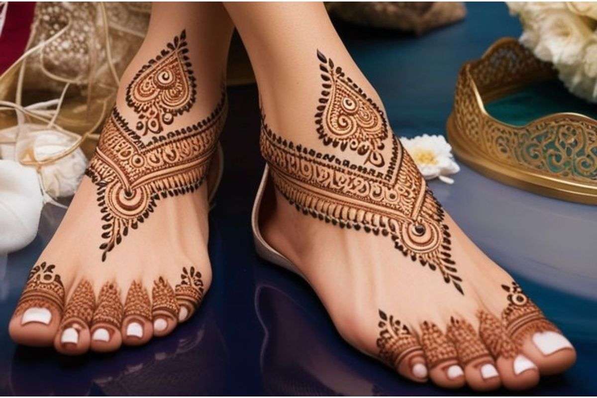 Foot Mehndi Design 2026:पैरों में लगाए लेटेस्ट और सिंपल मेहंदी डिजाइन 1 Foot Mehndi Design 2026 1