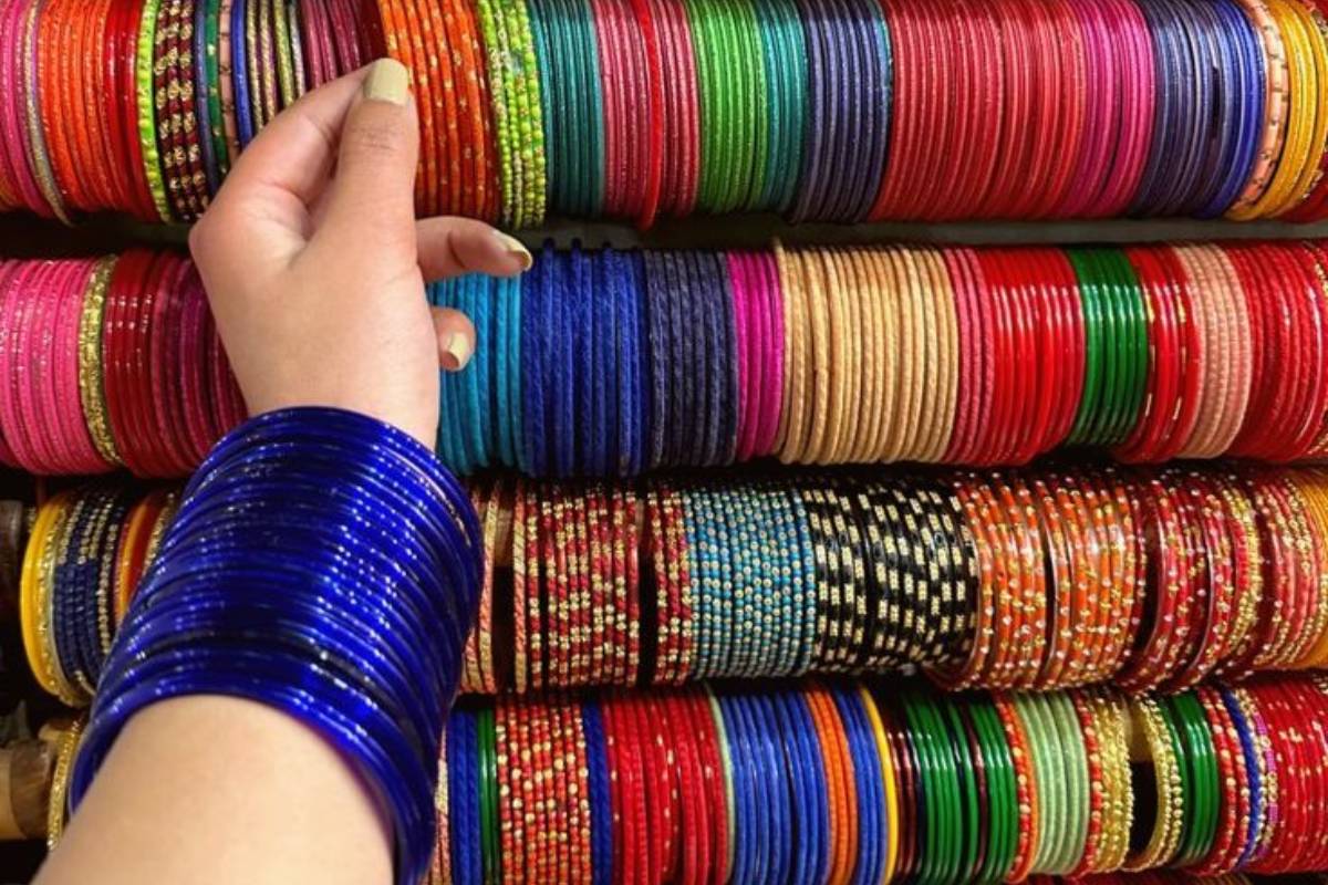 Kanch Ki Chudiyan Kharidne Ke Tips - Glass Bangles Buying Tips - कांच की चूड़ियां खरीदने के टिप्स