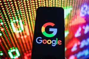 Gps बंद होने के बाद भी Google को कैसे पता चलता है आपकी लोकेशन? जानें किन-किन तरीकों से करता है ट्रैक