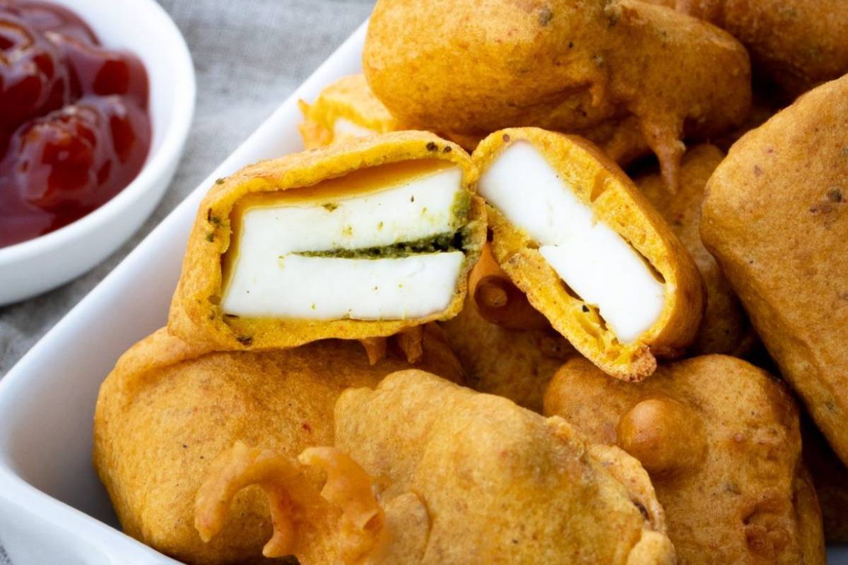 How To Make Amritsari Paneer Pakora Recipe