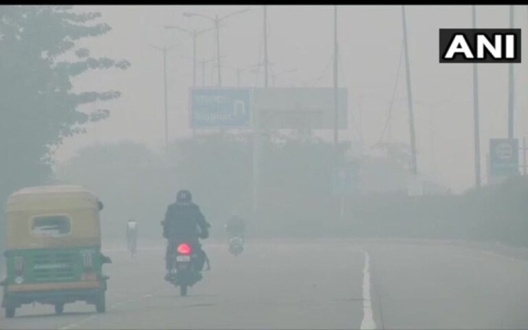 दिल्ली-NCR में कड़ाके की ठंड, नए साल में कैसा रहेगा मौसम, जानें