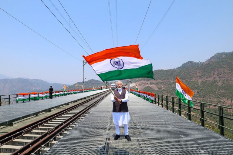 वैश्विक चुनौतियों के बावजूद भारत का बढ़ेगा कद