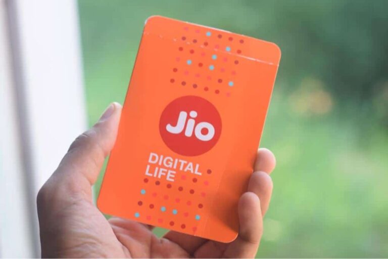 Jio Rs 103 Flexi Pack: एंटरटेनमेंट लवर्स के लिए आया जियो का फ्लेक्सी पैक, डेटा के साथ मिलते हैं कई OTT सब्सक्रिप्शन