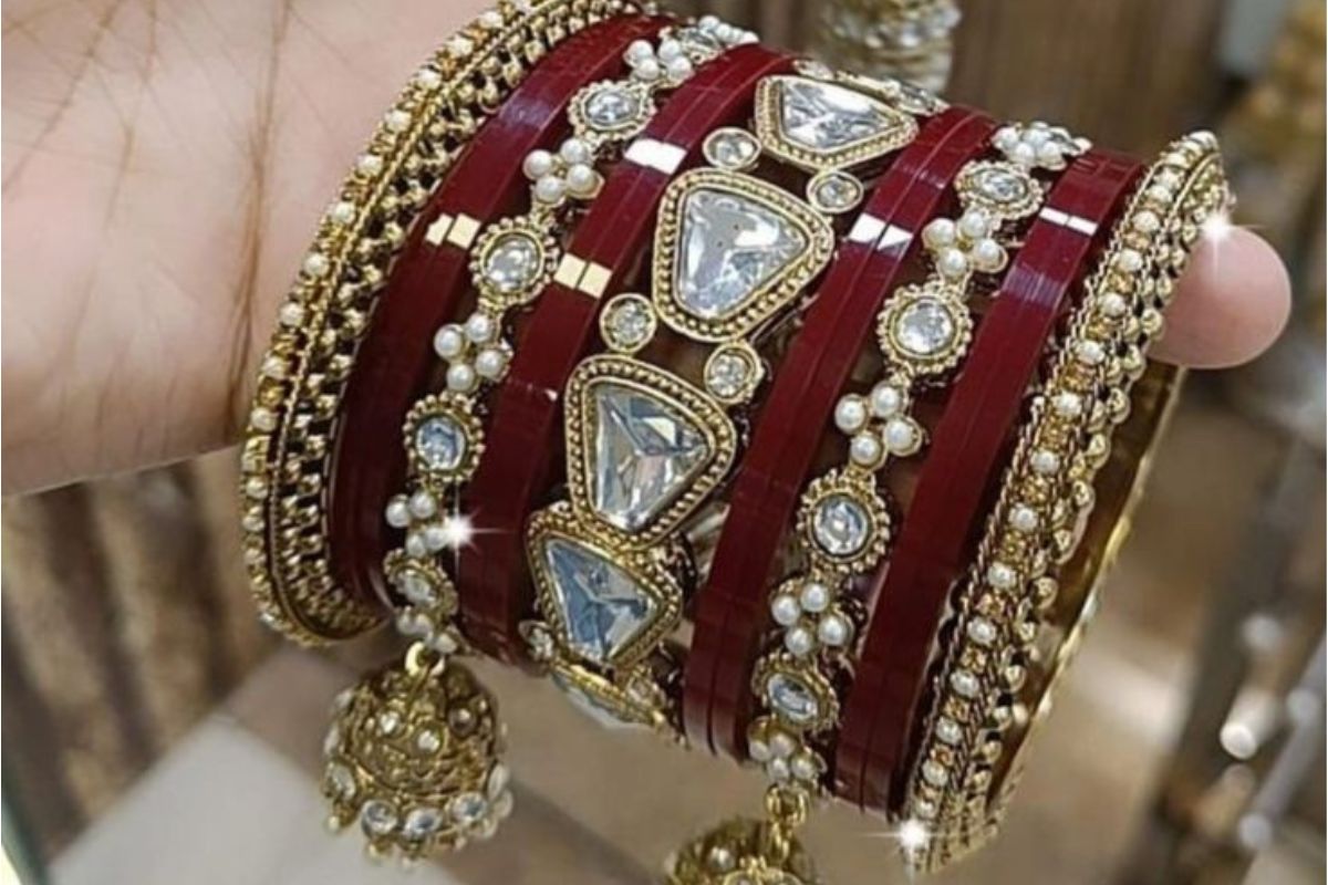 Latest Ad Stone Bangles Designs: ये स्टोन चूड़ियां हर लहंगे और साड़ी को देंगी रॉयल टच 5 Latest Ad Stone Bangles Designs 3 1