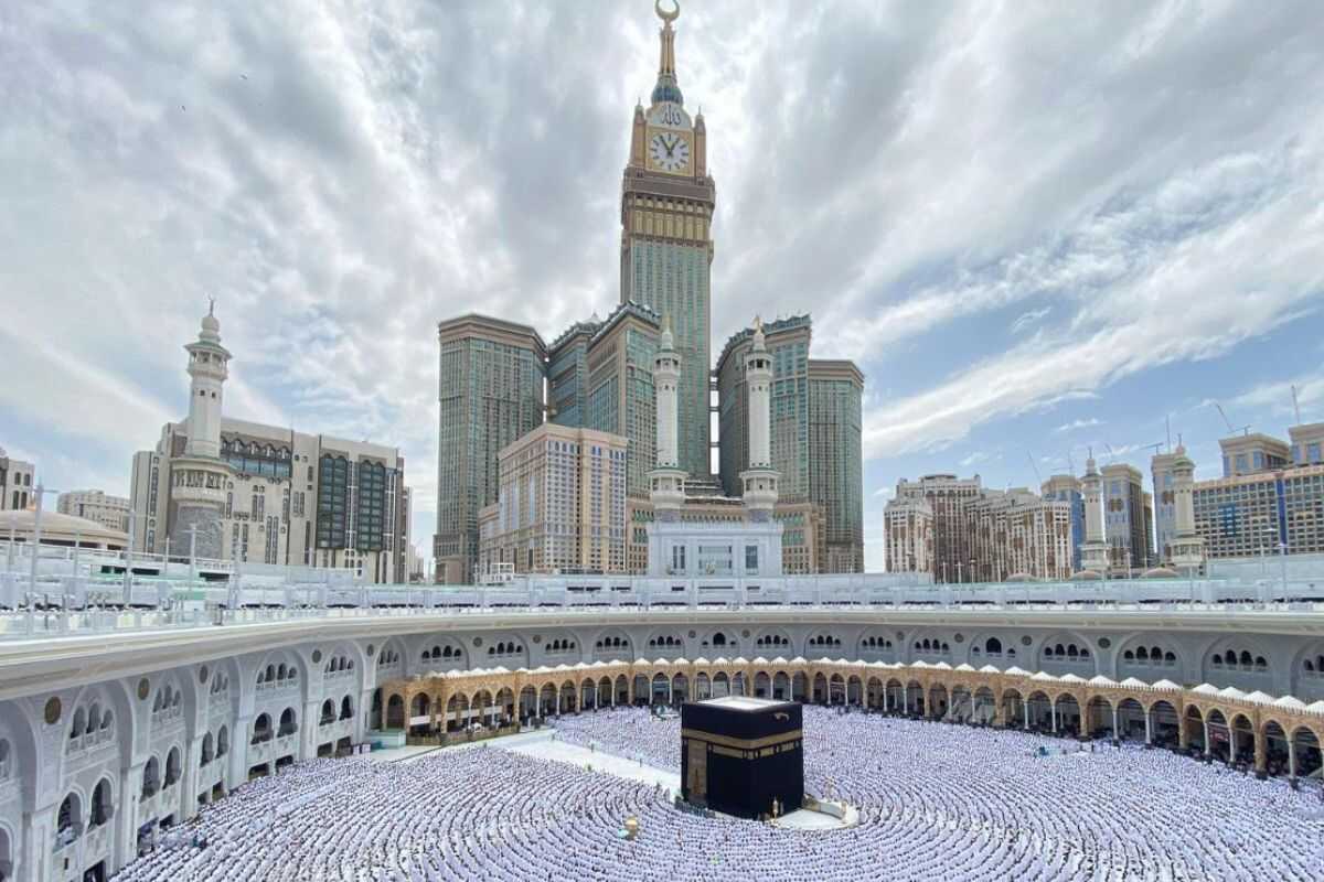 Meccas Kaaba Magical View From Space,