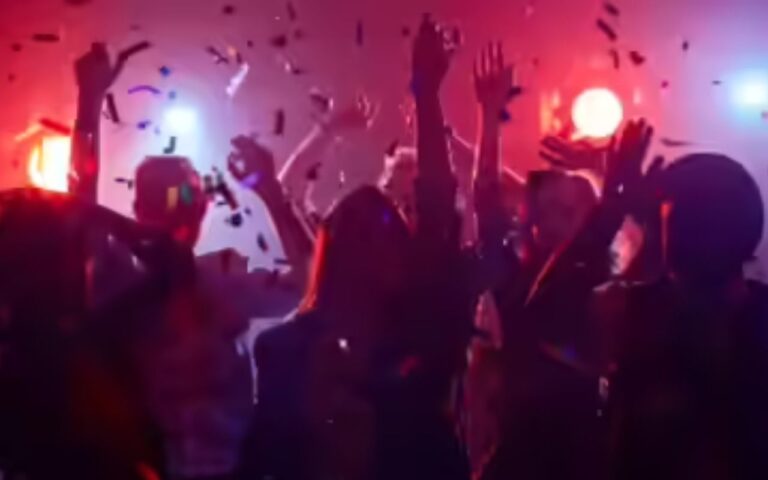 New Year 2026 से पहले नोएडा में हाई अलर्ट, होटल-क्लब को लेना होगा प्रशासन की मंजूरी