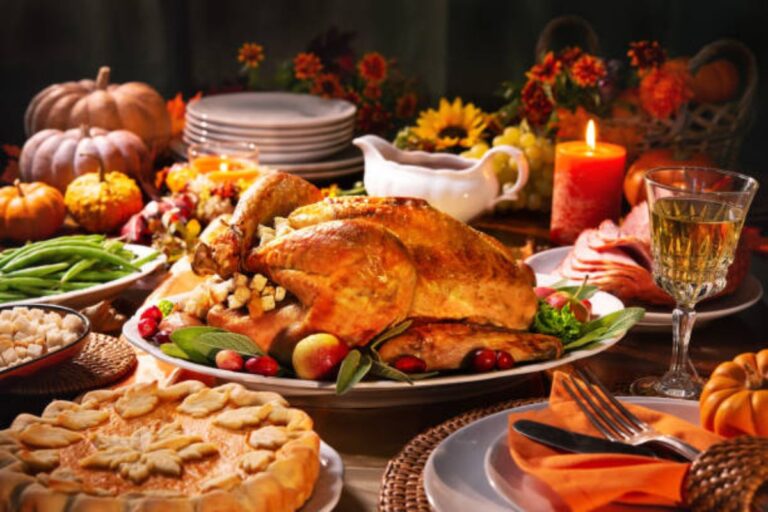 New Year’s Eve Dinner Ideas: इन पकवानों से करें न्यू ईयर को सेलिब्रेट, मेहमान भी जमकर करेंगे तारीफ