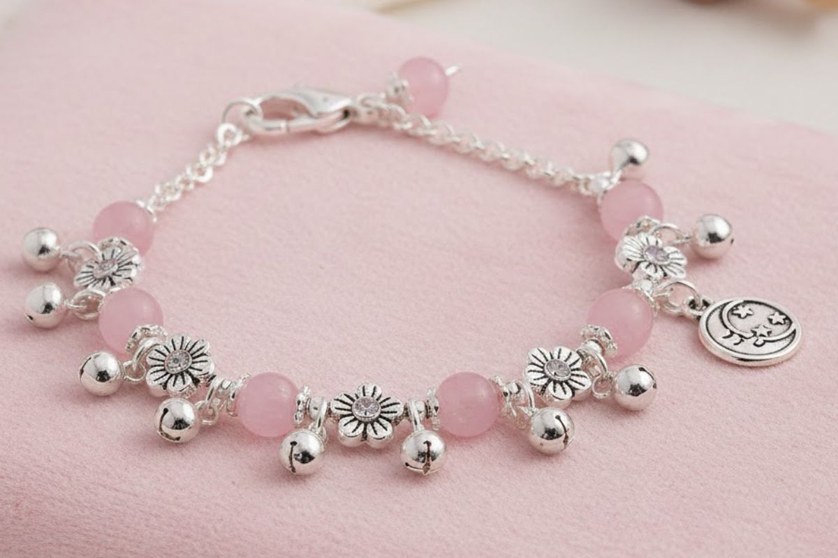 Payal Design For Baby Girl: बेबी गर्ल के लिए लेटेस्ट पायल कलेक्शन, देखें सबसे क्यूट और ट्रेंडी डिजाइन 1 Cute Payal Design For Baby Girl