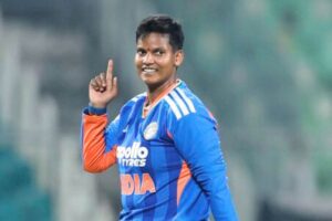 Ind W Vs Sl W: दीप्ति ने रचा इतिहास, ऐसा करने वाली पहली भारतीय बनी, देखें Video