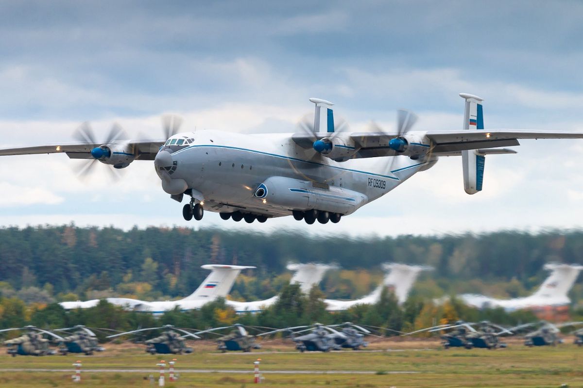 Russian Antey An-22 Military Plane crashed near Moscow