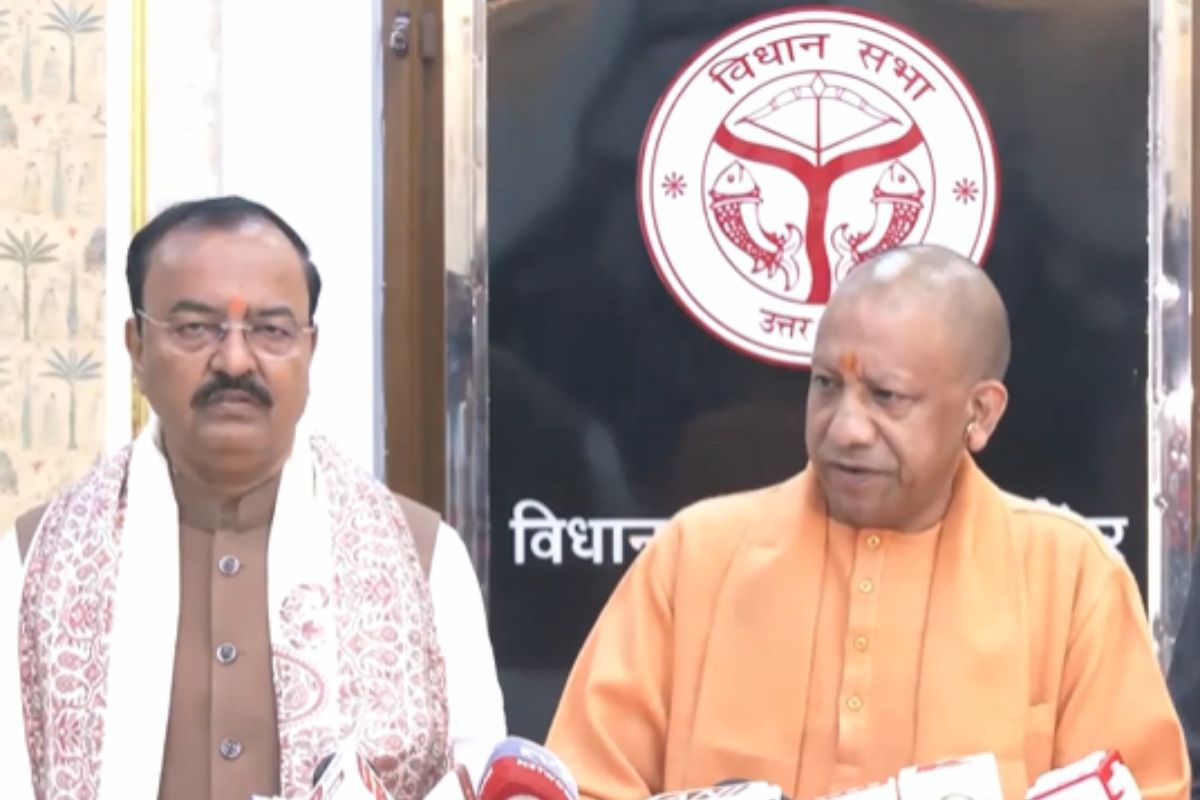 Video : यही कसूर मैं बार–बार करता रहा, अखिलेश यादव पर बरसे सीएम योगी