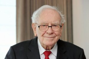 Warren Buffett Net Worth: कितनी संपत्ति के मालिक हैं वॉरेन बफेट? 60 साल बाद बर्कशायर की दैनिक कमान छोड़ी