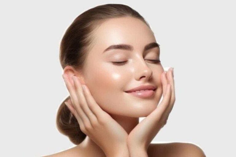 Winter Skin Care Tips: सर्दियों में ड्राई और खुरदुरी स्किन को करें डीप हाइड्रेट, अपनाएं ये आसान और असरदार स्किनकेयर तरीके