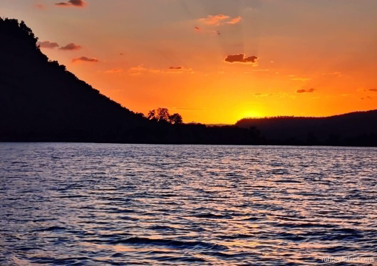 Bihar Tourist Places: शिमला जैसी ठंड और स्विट्जरलैंड जैसा नजारा, बिहार का ये पिकनिक स्पॉट सर्दियों में बना सबका फेवरेट 1 Durgawati 2