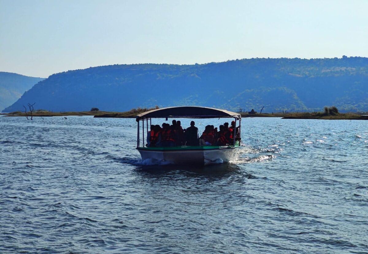 Bihar Tourist Places: शिमला जैसी ठंड और स्विट्जरलैंड जैसा नजारा, बिहार का ये पिकनिक स्पॉट सर्दियों में बना सबका फेवरेट 2 Durgawati 3