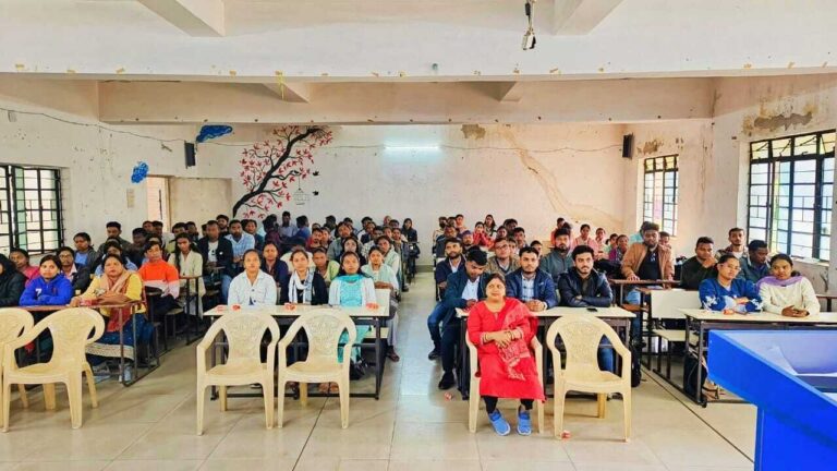 Chaibasa News : डिग्री के साथ गुणवत्तापूर्ण शिक्षा देता है इग्नू : डॉ प्रीतिबाला