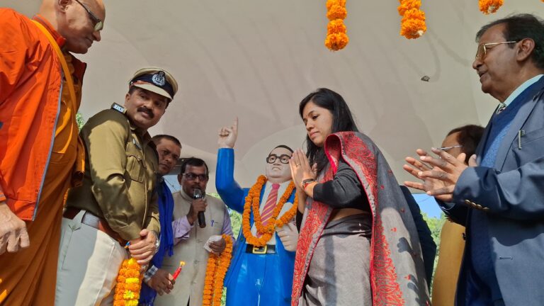 sasaram News : आंबेडकर के कार्य और विचार हर पीढ़ी के लिए प्रेरणा स्रोत : डीएम