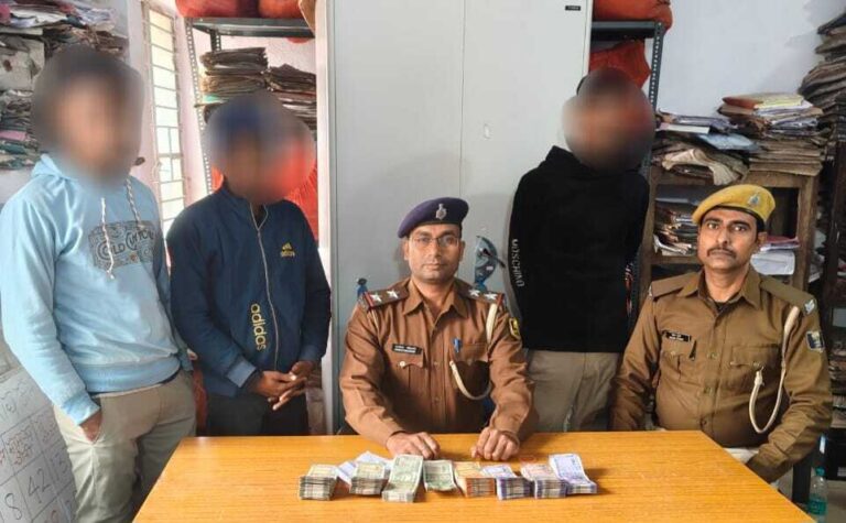 नकदी चोरी के मामले में पंप कर्मी सहित तीन बदमाश गिरफ्तार