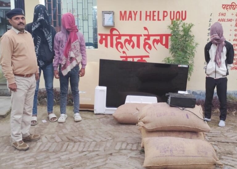 सोनौरा गांव में धान की चोरी करते पकड़े गये तीन शातिर, ग्रामीणों ने की पिटाई