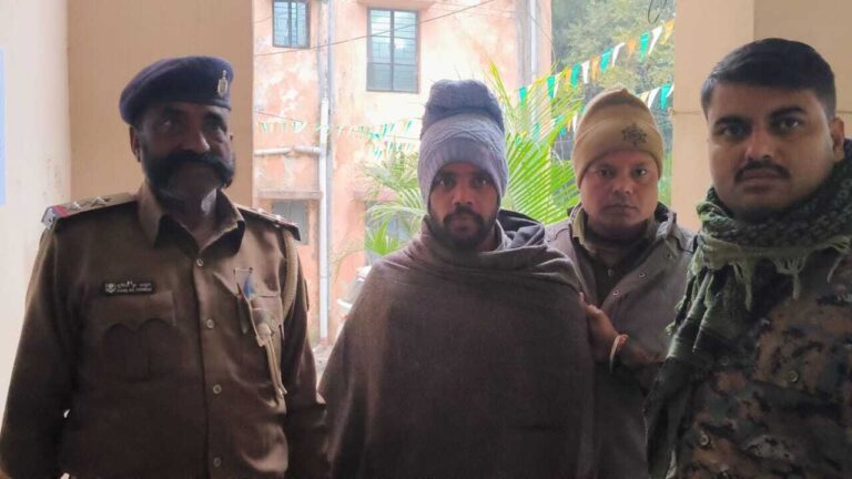 सरेया वार्ड में चोरी की कोशिश, एक चोर गिरफ्तार, दूसरा फरार