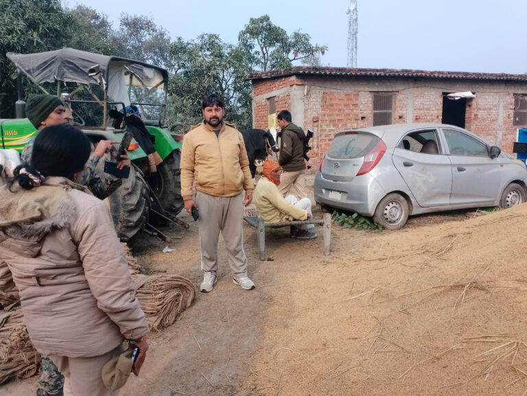 कटराकलां पैक्स अध्यक्ष के अहाते से पांच क्विंटल धान ले भागे चोर